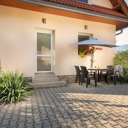 דירה Rekreacny Domcek Flower Garden - Self Check In *