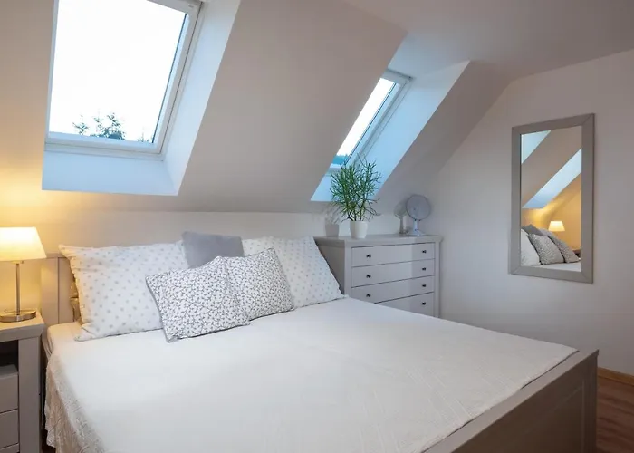 Apartment Rekreačný Domček Flower Garden - Self Check In