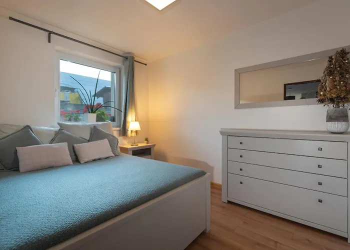 Apartament Rekreacny Domcek Flower Garden - Self Check In